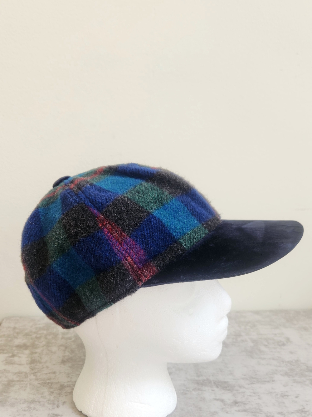 Saks Fifth Avenue Wool Cap Multi Color Plaid Cap Unisex Preppy Italian Luxury
